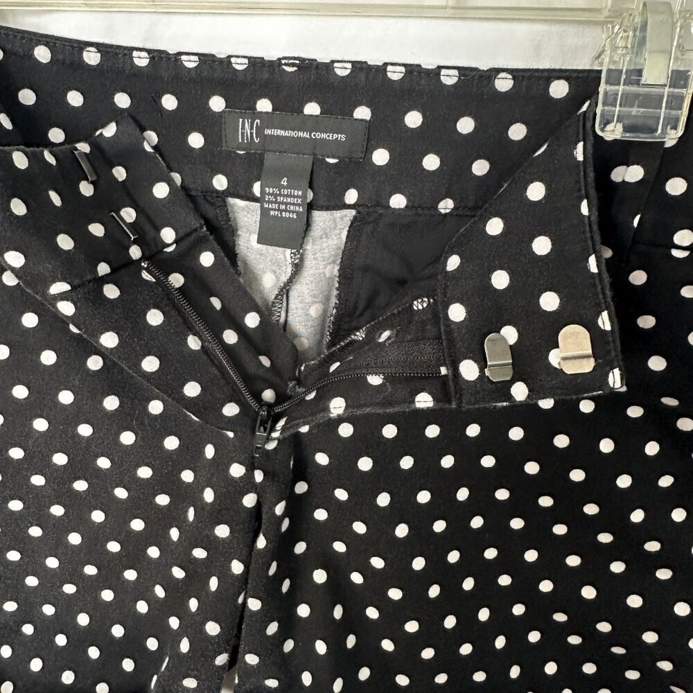 Black and White Polka Dot Dress Shorts Size 4 With Pockets - Picture 10 of 10